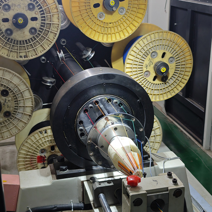 Máquina de varilla tipo disco para núcleos de cable grandes