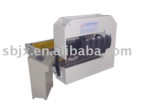 *Hydraulic tail bending machine