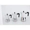 Cafetera de aluminio y acero inoxidable de varios tamaños.