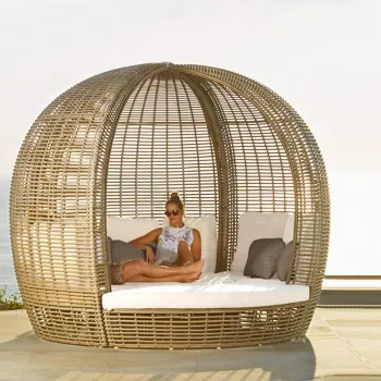 5 Star Hotel Summer Garden Furniture: Sun Beds, Outdoor Sofas, and Lounge Sets in Rattan