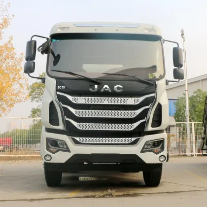 Jianghuai Ge'erfa K5L Compressed Garbage Truck, with a horsepower of 180, a 4X2 drive configuration