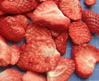 Dried fruit of yellow peach strips