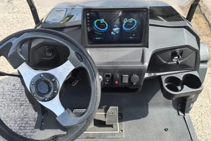 Luxury Six-Seat Golf Cart for Golf Courses