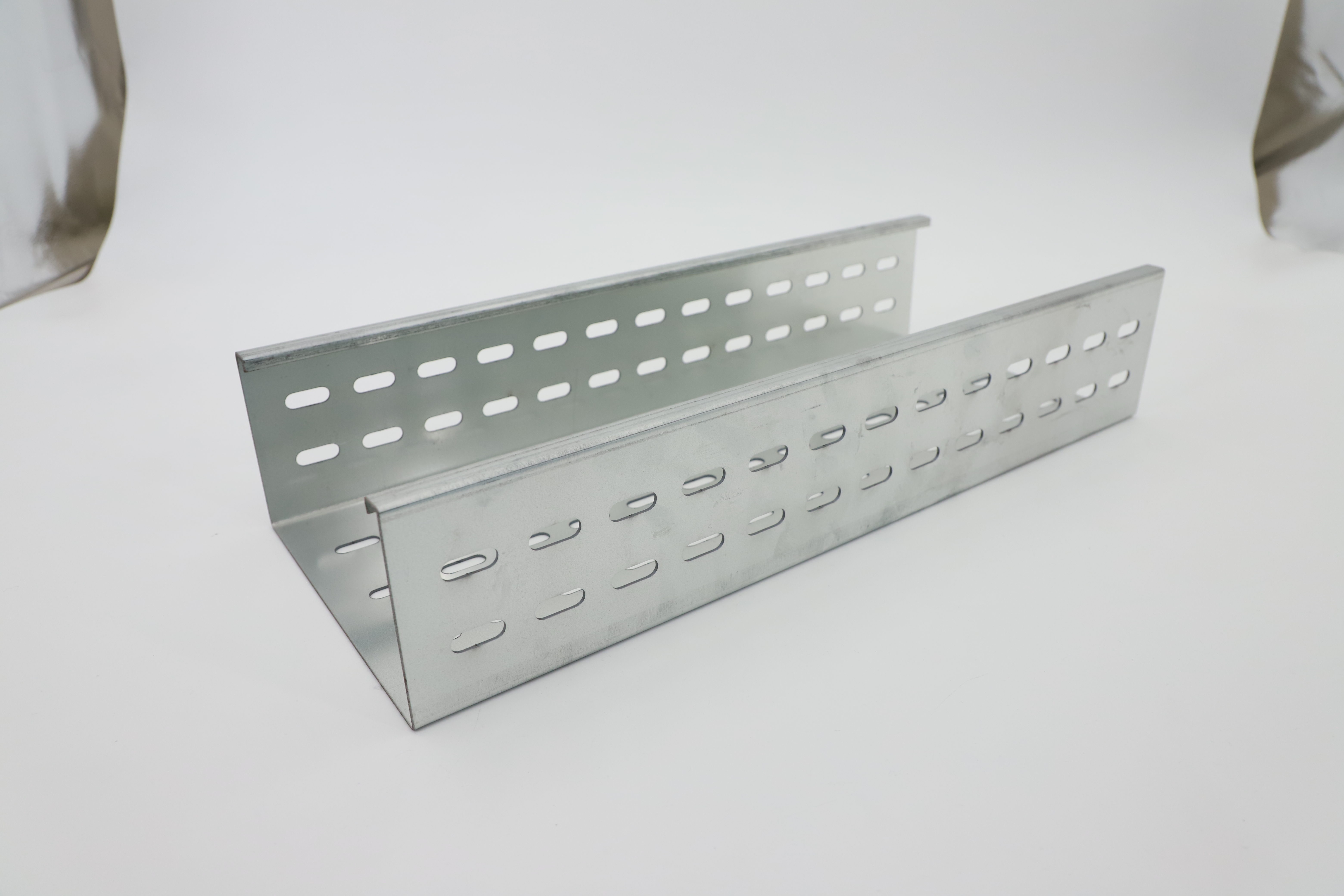 Ventilated Heavy-Duty Cable Support Tray System