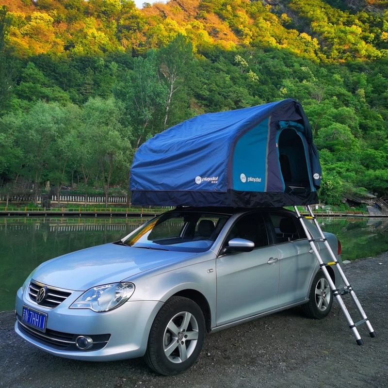 Tenda sul tetto gonfiabile in campeggio automobilistico automobilistico