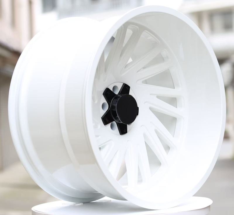 Bright white fully painted 24-inch wheel rim