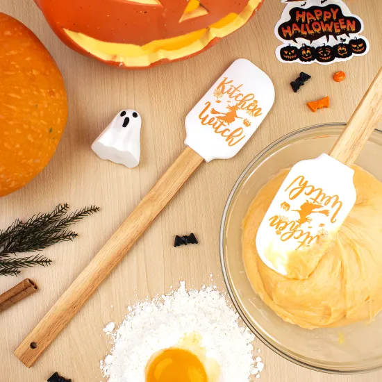 Halloween-themed Silicone Baking Spatula Set: Non-Stick, Flexible Spatulas with Wooden Handles for Cooking