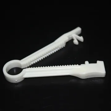 disposable umbilical cord clamp