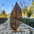 Statue en métal sculpture des feuilles de Corten