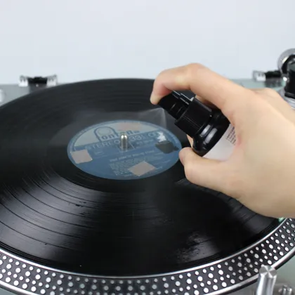 Wood Velvet Cleaning Brush & Fluid Two-Piece Phonograph Vinyl Record Cleaning Kit