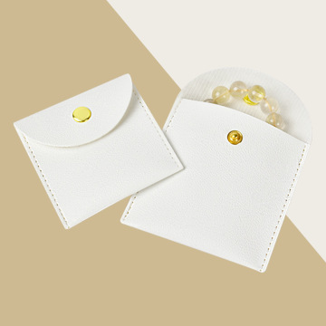 Lederschnappschmucktasche für Ringe und Halsketten