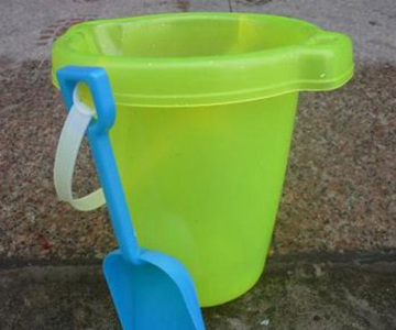 beach bucket