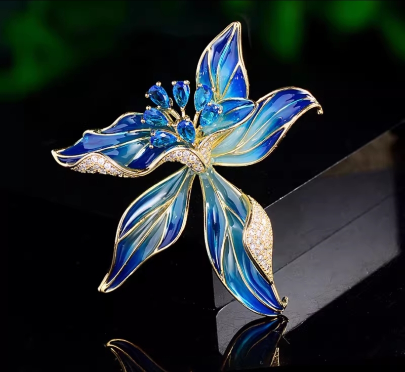 Iris Metal Brooch