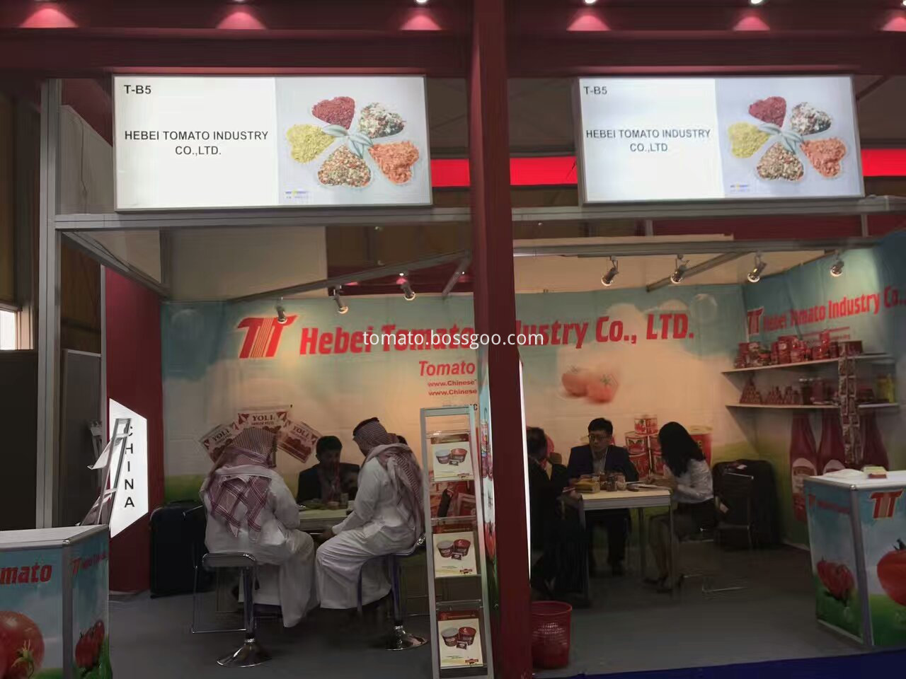 Trady handlowe w pasty pomidorowej TOMATO PASTE Gulfood trade fair