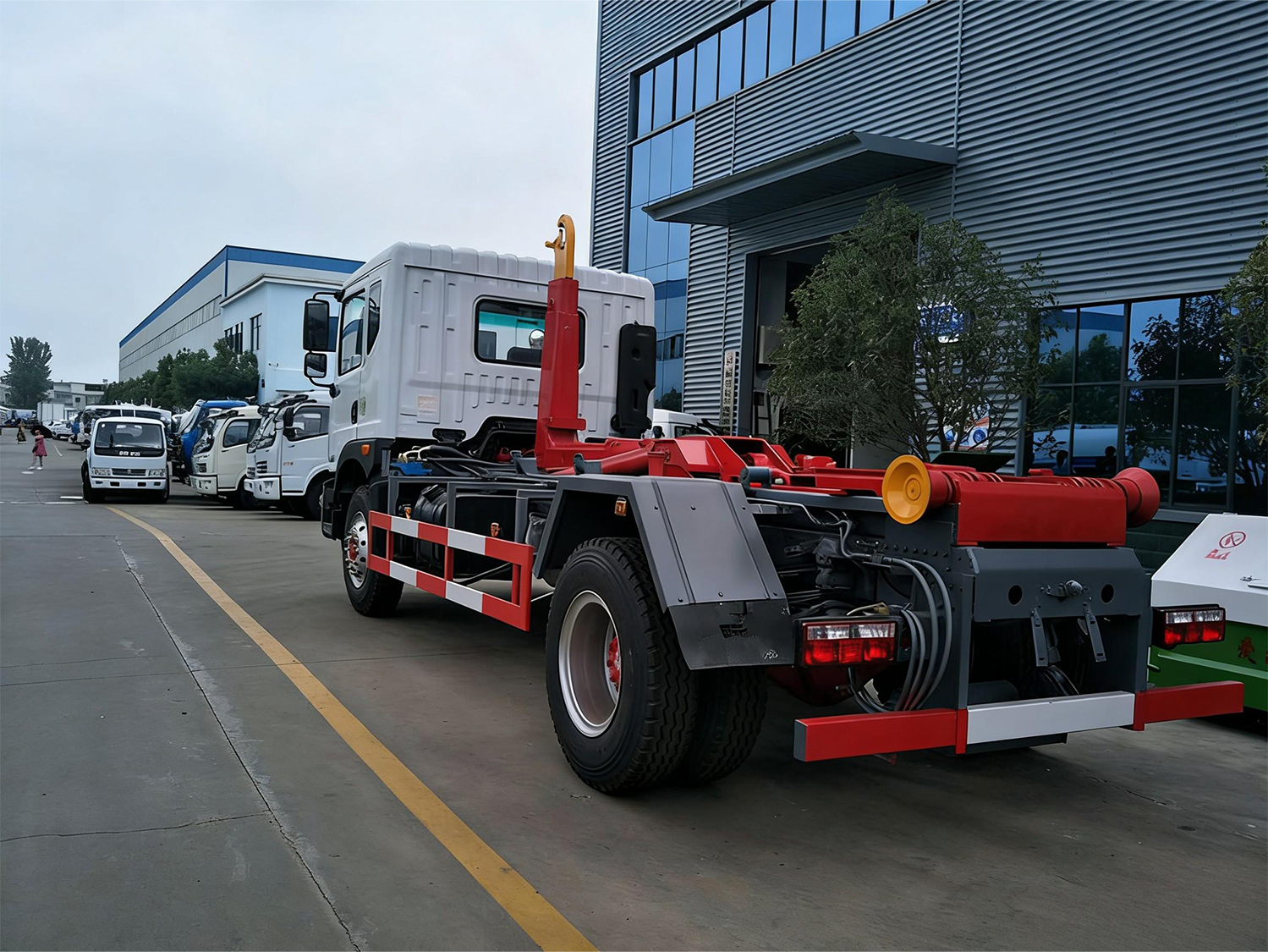 how much does a refuse truck cost