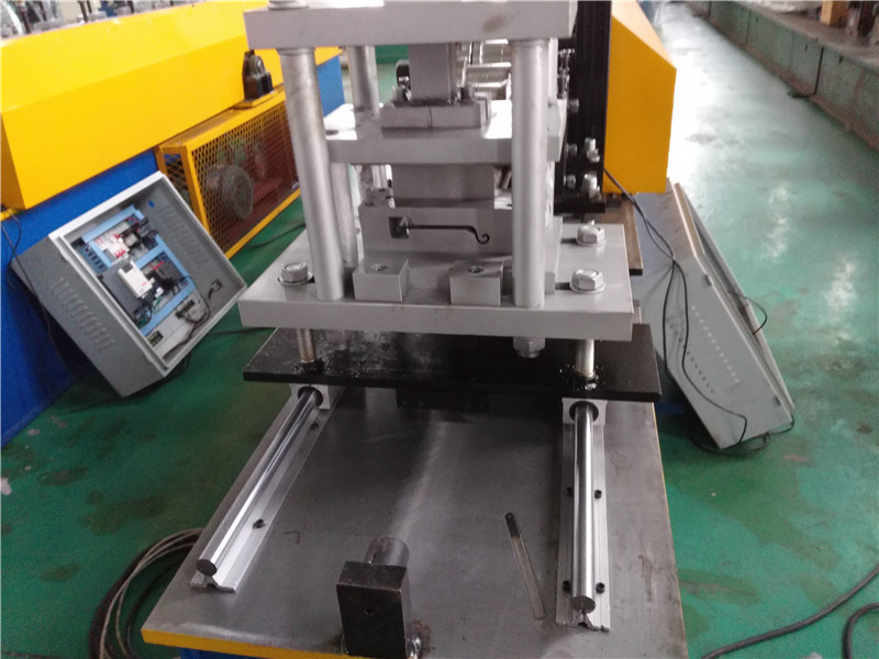 Roll Forming Machine