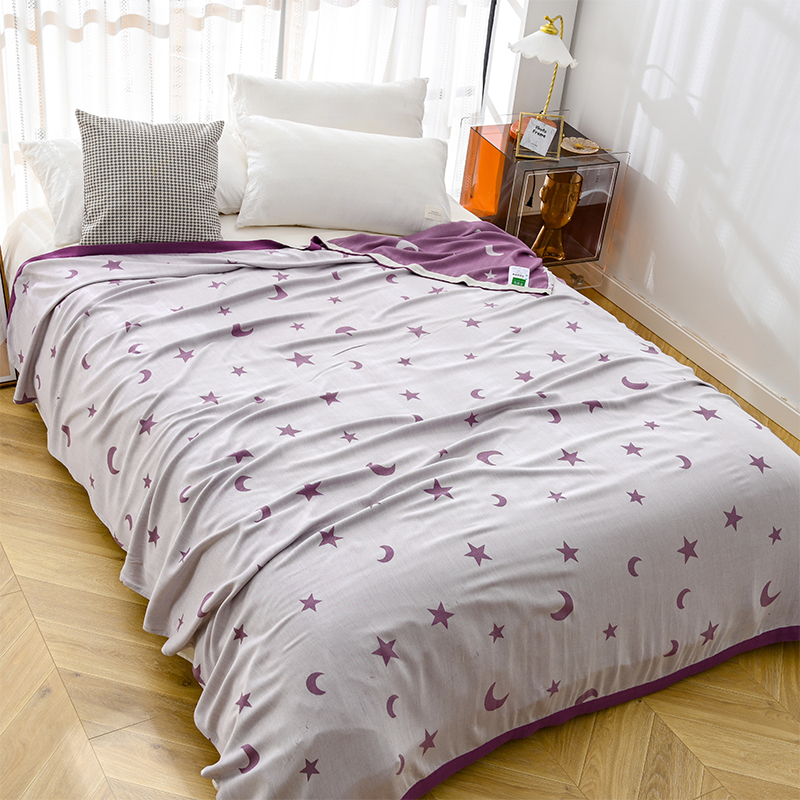 Summer Ice Silk Cool Blanket with Star and Moon Pattern