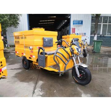 Three-wheeled road sanitation high-pressure cleaning truck