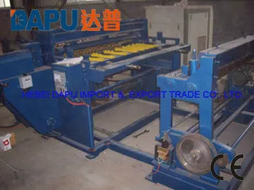Poultry breed mesh welding machine