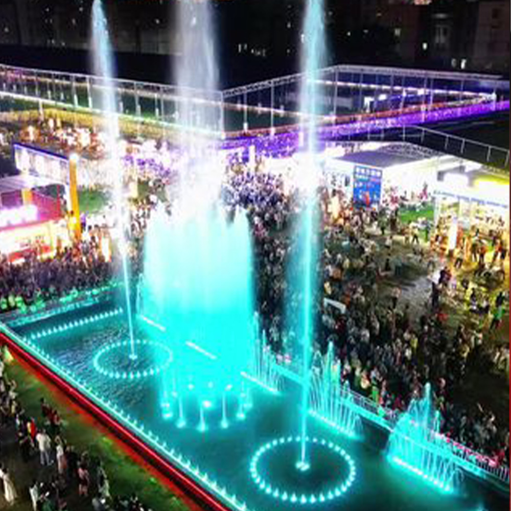 Grande fonte externa personalizada