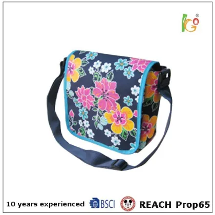 Premium quality school messenger bag for youth