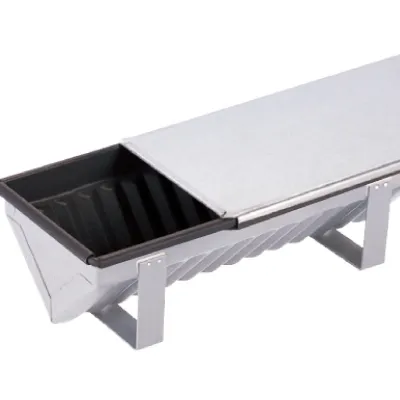 Food Grade Alusteel Triangular Crimped Cake Mould