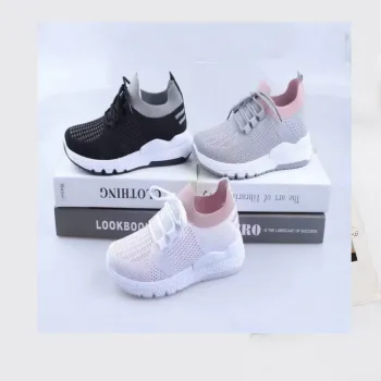 3.25 Dollar Model ZYX087 Breathable Sports Shoes for Men and Women