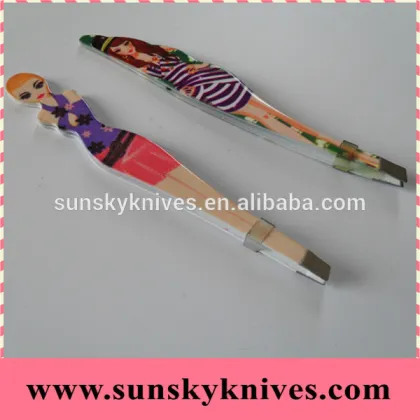 eyebrow tweezers