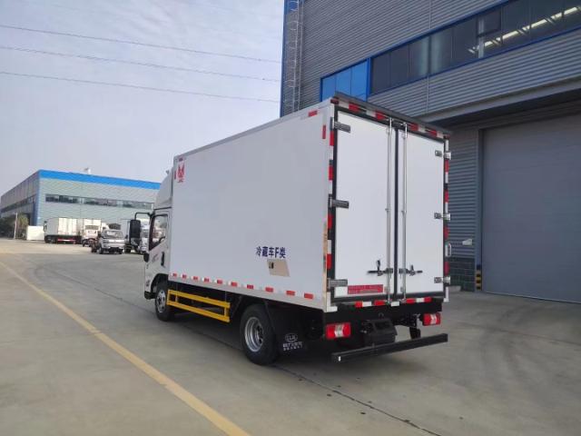 Refrigerated Truck 10 Jpg