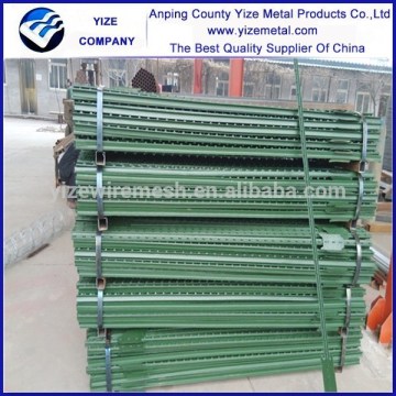 0.95lb/ft PVC coated Green metal t post with Spade Australia standard