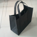 Tas non-woven hitam besar