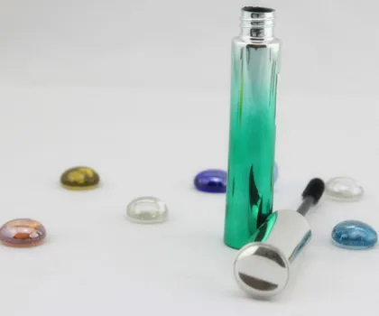 Fresh Green Mascara Tube