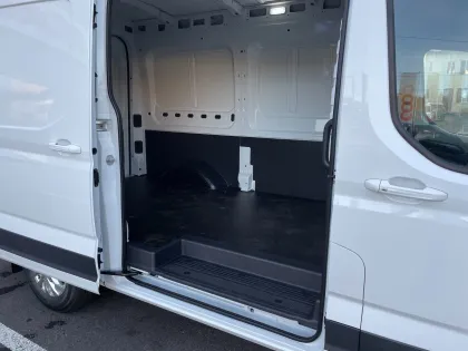 MAXUS EV90: 3 Seats Electric Van for New Energy Vehicles