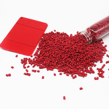 Dodanie 2-5% Abs Masterbatch koloru plastikowego dla 41% zabarwionych piłek zabawkowych