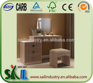 2016 simple dressing table