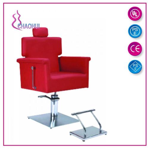 Chaises de coiffage des femmes salon