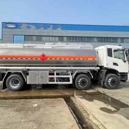 Dongfeng Tianjin 21.5 square tank truck