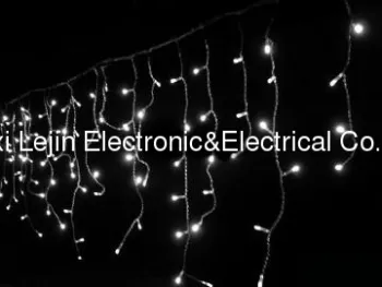 LED icicle light