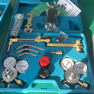 Heavy Brass Welding & Cutting Kit with Oxygen Acetylene Regulators