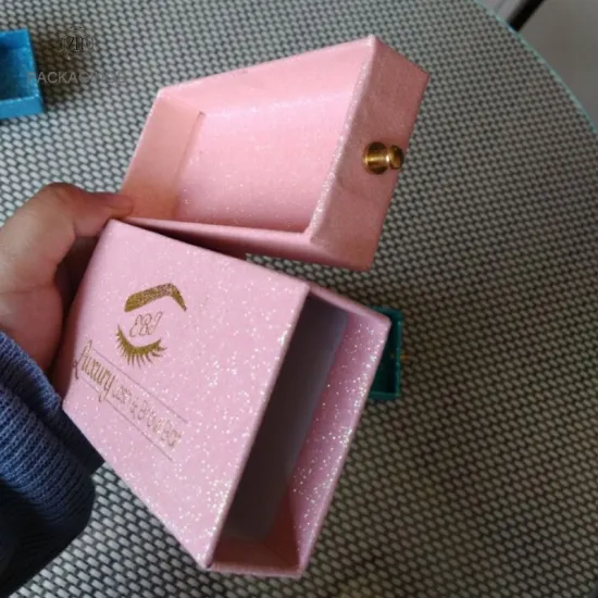 Cardboard box for eyelashes extension