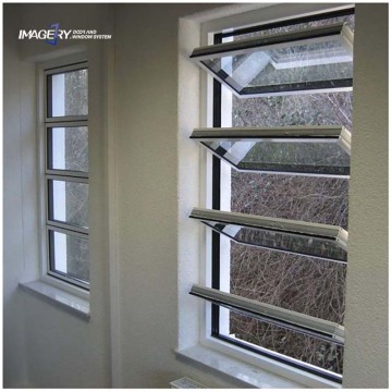 Moderne op maat gemaakte aluminium raamfabrikanten: Sunshade -louvers, glas en aluminiumluiken