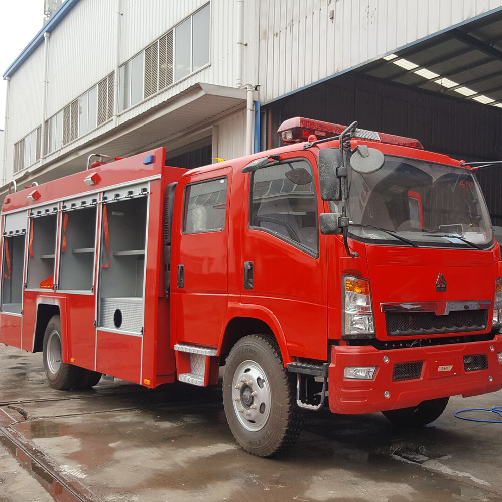 Camión de lucha contra incendios del tanque de espuma Sinotruk Howo