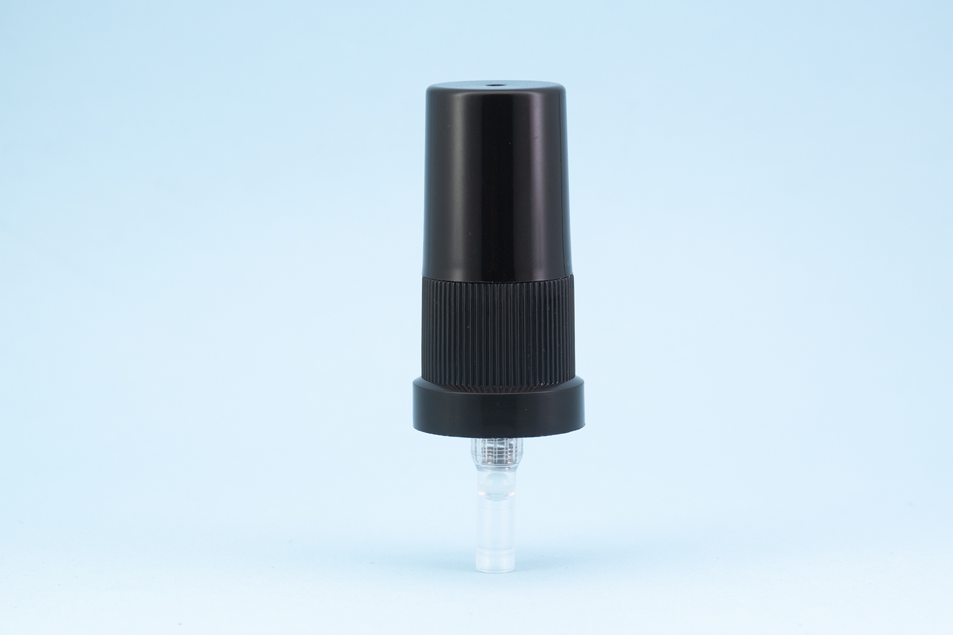 18/415 black ribbed skirt treatment pump