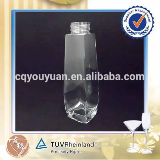 Beautiful 700ml Clear Glass Wide Mouth Bottle for Alcohol