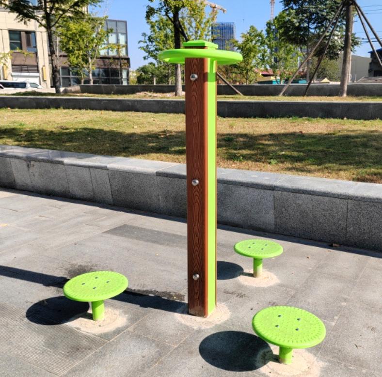 park gym equipment