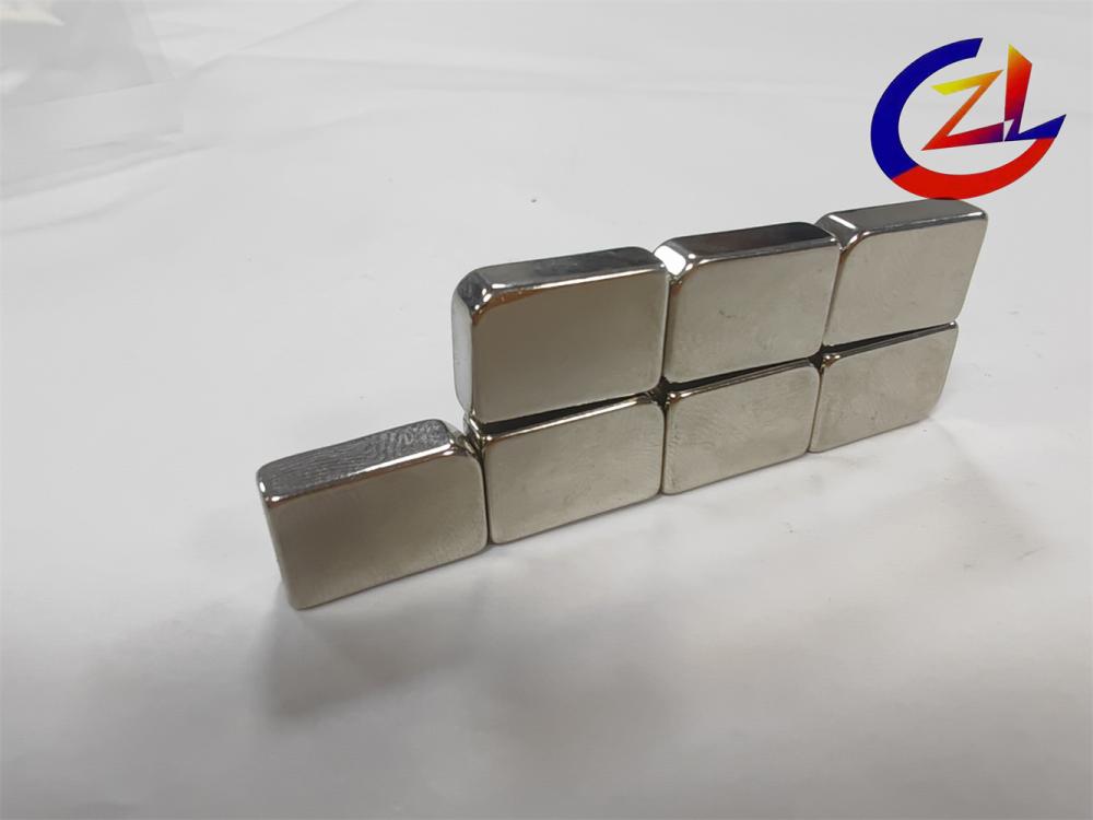 Strong Neodymium cube magnets