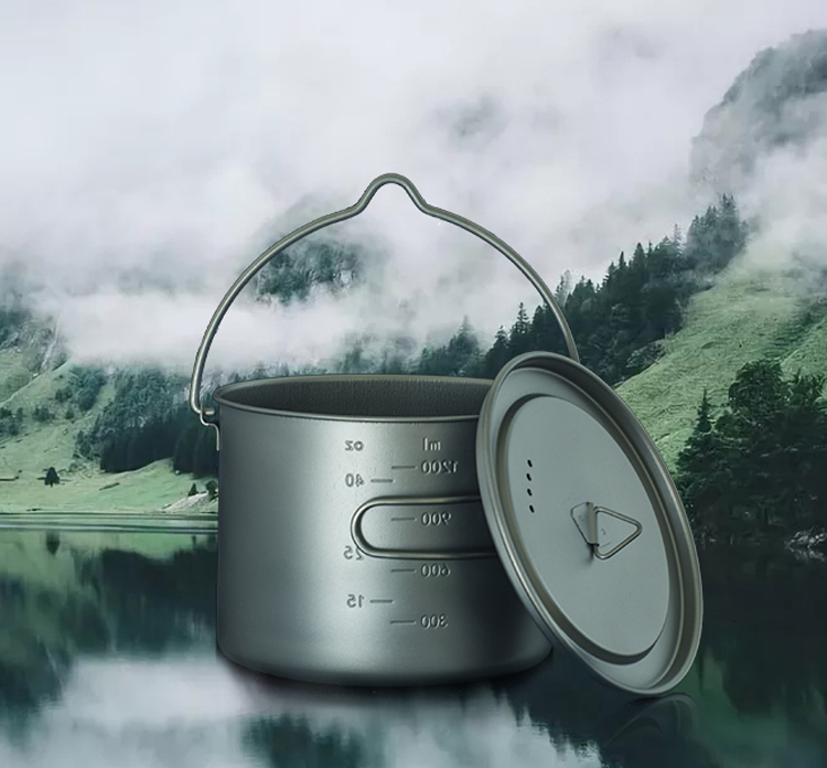 TITANIUM POT WITH PAN TITANIUM POT WITH PAN