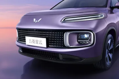 Wuling Xingyun SUV: SAIC Gasoline Petrol Car - Wuling Nebula