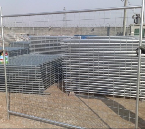 Temporary fencing/temporary sports fencing