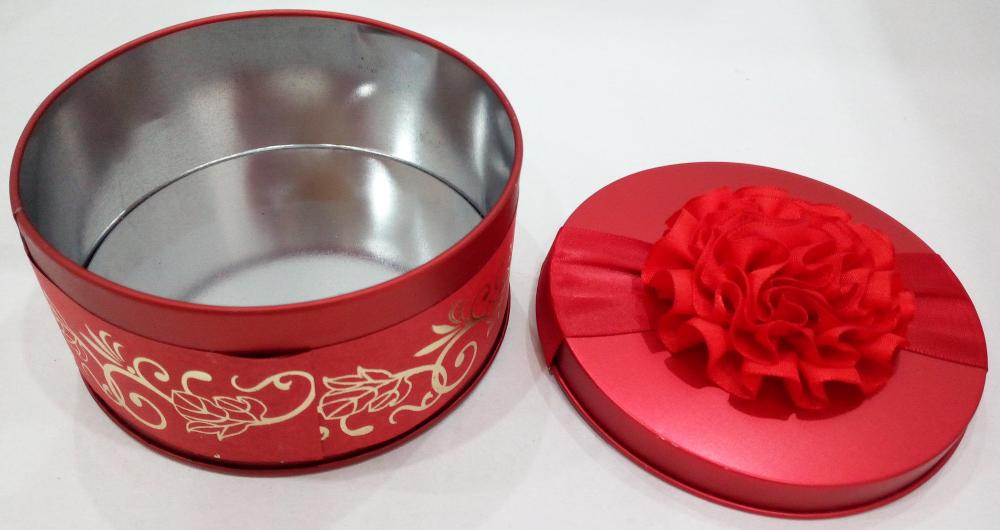 Red Sweet Wedding Tin Can